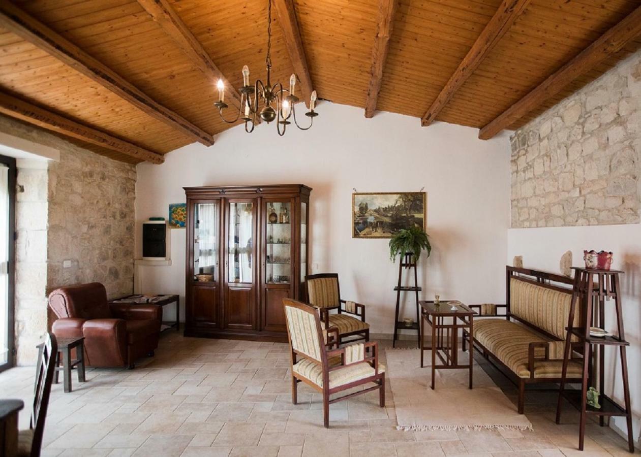 Agriturismo Villa Flavia Casa Serrafiori Exterior photo
